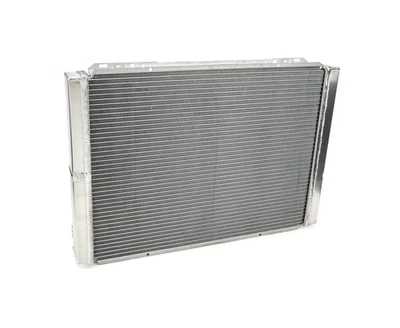 Radiator For 19x28 Chevy Dual Pass 16AN No Filler - Image 1 of 4
