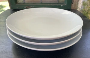 (3) Pottery Barn Great White Coupe 10-7/8” Ceramic Dinner Plates Free Shipping - Picture 1 of 9