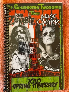 Rob Zombie & Alice Cooper Tour Reiseroute / 2010 Tour Joey Jordinson am Schlagzeug - Bild 1 von 3