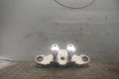 96-04 KAWASAKI VULCAN 1500 HORQUILLAS OEM ABRAZADERA TRIPLE ÁRBOL SUPERIOR Foto 1 de 4