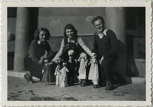 PHOTO ANCIENNE - VINTAGE SNAPSHOT - MARIONNETTE JOUET POUPÉE - PUPPET TOY DOLL - Foto 1 di 1