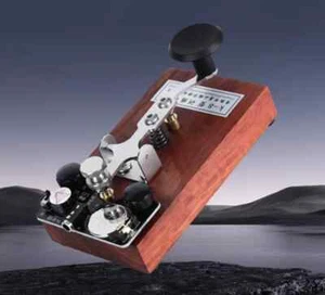 K-8 Chiave di addestramento manuale CW Morse Code Keyer + Tastiera pratica suono e luce - Foto 1 di 7