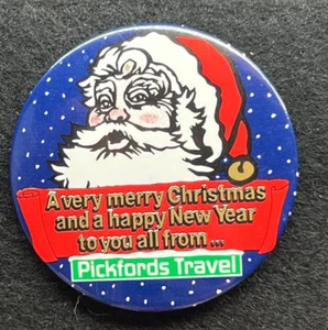 PICKFORD VIAJE NAVIDAD AÑO NUEVO BOTÓN PIN INSIGNIA - Imagen 1 de 3