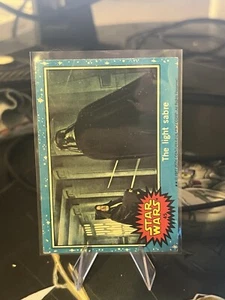 1977 Topps Star Wars #45 The light sabre - Picture 1 of 2