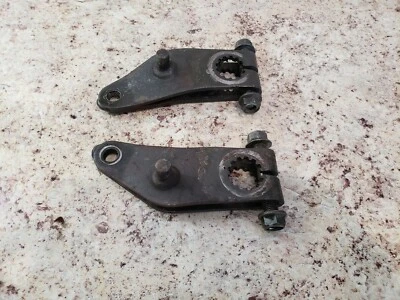 00-01 Yamaha SX500R BRAZO, JUEGO EXTERIOR 1 8CR-23851-00-00, 8CR-23852-00-00 Foto 1 de 4