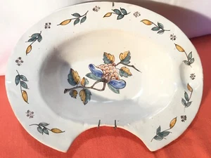 Bartschale aus Steingut mit Blumendekor, Länge 28 cm - Bild 1 von 7