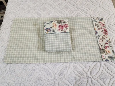 Sábana plana y funda de almohada vintage Laura Ashley tamaño king a cuadros verdes cabaña Foto 1 de 4