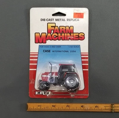VTG ERTL 1/64 CASE INTERNATIONAL 2594 TRACTOR W/CAB DIECAST METAL IOP - Image 1 of 4