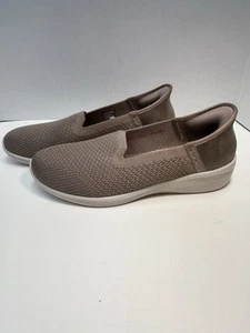 Skechers Women’s Hands Free Slip-ins Arya Sweet Voice Sz9 Taupe Comfort Shoes - Picture 1 of 8