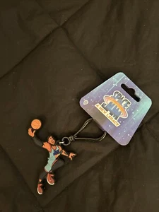 NUEVO Llavero Space Jam Nuevo Legacy Lebron Janes Auténtico - Imagen 1 de 1
