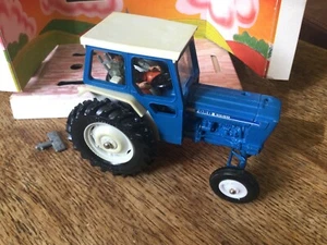 Britains 9524 farm tractor 1:32 scale rare item in box - Picture 1 of 10