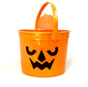 Cubo naranja de Halloween McDonald's McPunk'n Pumpkin Happy Meal 2022 - Imagen 1 de 2