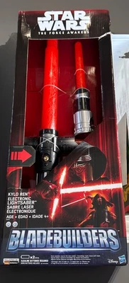 Sabre de luz vermelho eletrônico Star Wars The Force Awakens Blade Builders Kylo Ren - Imagem 1 de 4
