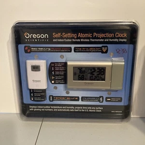 Versiegelte Oregon Scientific RMR606HGPA Projektionsuhr mit Temperatur-Feuchtigkeitssensor - Bild 1 von 8