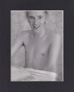 8X10" Matted Print Art Picture: Shirtless Johnny Rotten, John Lydon - Picture 1 of 1