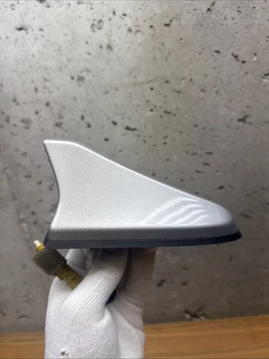 2016-2018 Hyundai Elantra Radio Antenna OEM Y8S Symphony Silver 96210-F3130Y8S - Image 1 of 4