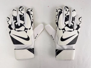 Nike Match Juniors Football Goalkeeper Gloves Size 5, Black, White, New - Picture 1 of 12