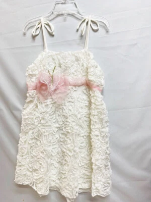 Novo Vestido Borboleta Rosa de Renda Cach Menina Fita Branca Flor Tule - Imagem 1 de 2