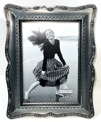 Marco de fotos de pie Malden peltre gris plata metal rosa flor 5x7 Foto 1 de 4