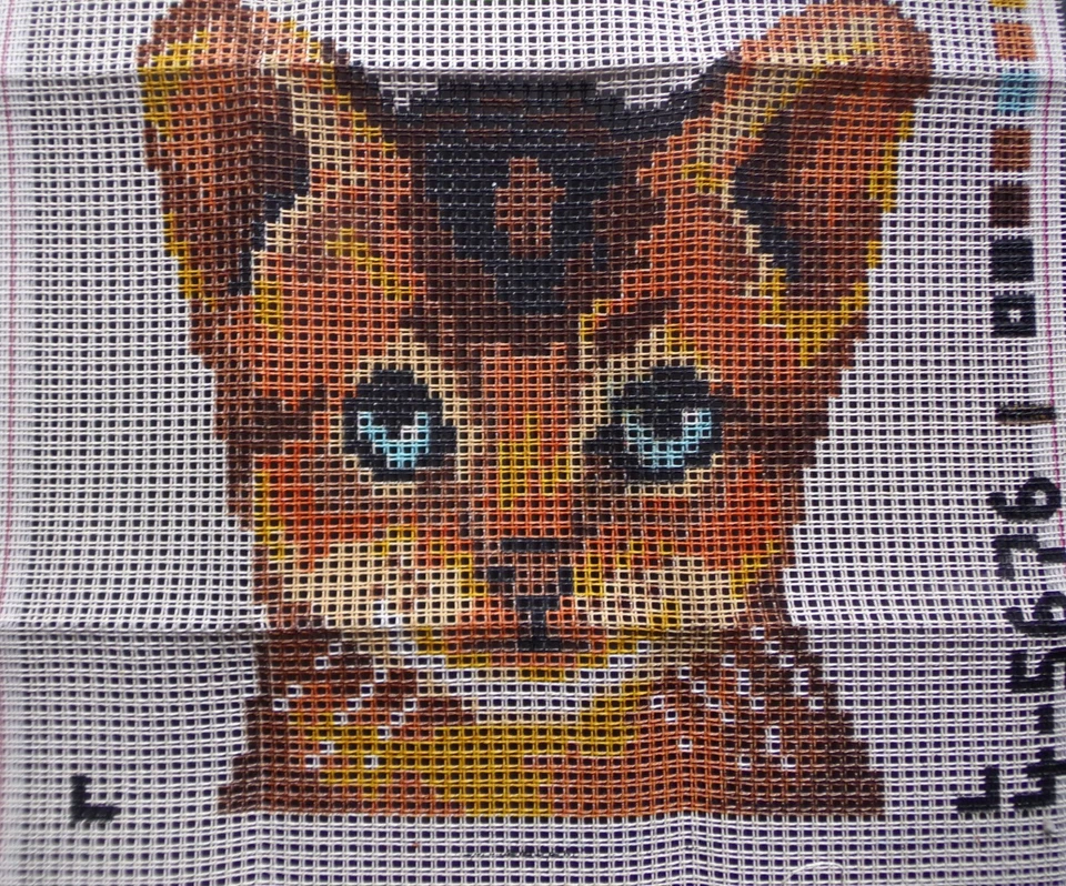 § canevas pour coussin motif CHAT - Photo 1/1