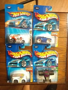 2004 Hot Wheels First Edition Dairy Delivery White Cadillac Escalade Cool-One + - Bild 1 von 4