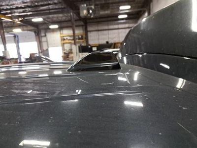 Antenna 2015 Grand Cherokee Sku#4228651 - Image 1 of 4