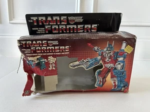 TRANSFORMERS ULTRA MAGNUS BOX ONLY HASBRO VINTAGE 1985 AUTOBOTS DECEPTICONS - Picture 1 of 11