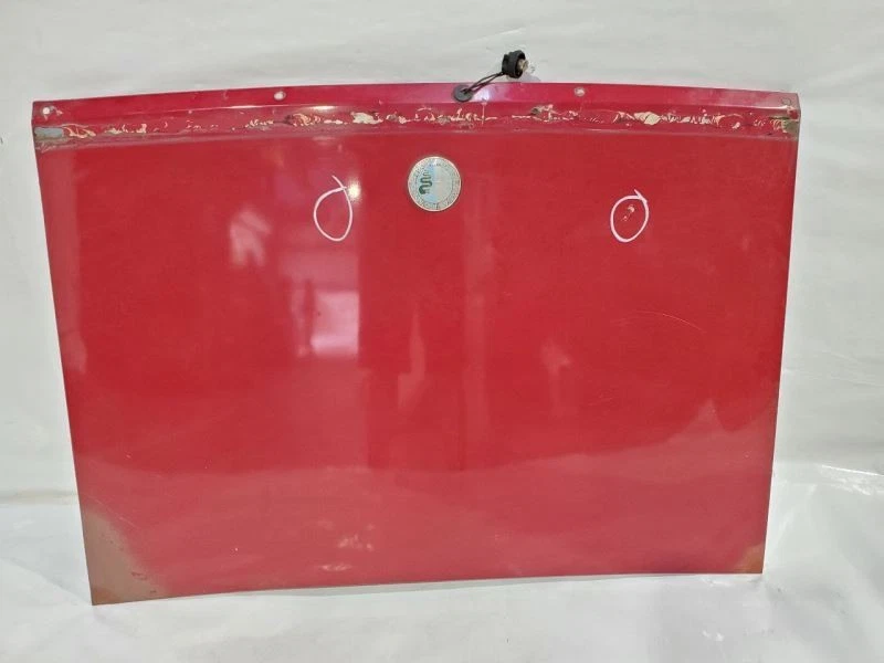 Tapa maletero roja OEM Alfa Romeo Spider Veloce Foto 1 de 4