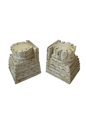 Candelabros arquitectónicos Pottery Barn candelabros de madera marfil tallados Foto 1 de 4