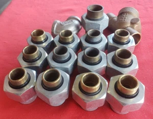 WATTS 12 Dielectric Union 1/2" Female Iron Pipe Thread x CTS Solder Joint +XTRA - Picture 1 of 6