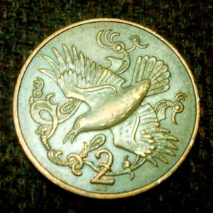 ISLE OF MAN 1980 - 2 PENCE, RED-BILLED CHOUGH BIRD Uncleaned 'Nice Details'. - Picture 1 of 2