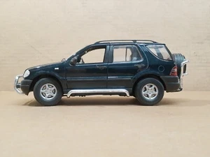 Mercedes Benz ML320 SUV, 1/18, Maisto, kein Karton - Bild 1 von 6