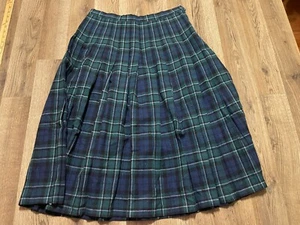 Vintage Pendleton Skirt, Women's Size 14, Blue Green White Plaid Pleated - Picture 1 of 8
