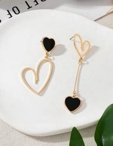 Mix-Match Asymmetric Heart Earring- Summer - Picture 1 of 3