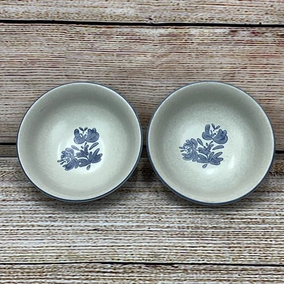 Набор из 2 синих цветочных винтажных керамических чаш Pfaltzgraff США Yorktown США - Изображение 1 из 4