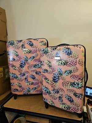 Jessica Simpson 24" And 29" Luggage Pink PINEAPPLE Hardside Suitcase Tropical - Image 1 of 4