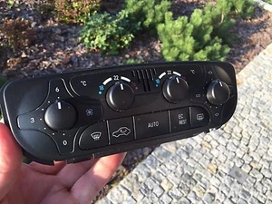 Mercedes-Benz C-Class W203 AC CLIMATE CONTROL UNIT - Picture 1 of 5