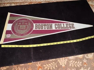 Vintage anni 90? Boston College Feltro Pennant Bandiera 29" Calcio NCAA College - Foto 1 di 1