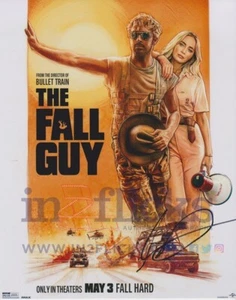 Winston Duke AUTOGRAPH The Fall Guy SIGNED IN PERSON 10x8 Photo RACC AFTAL - Foto 1 di 4