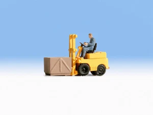 Noch HO Scale Detail Parts - Forklift w/Figure - Assembled - Yellow - Picture 1 of 1