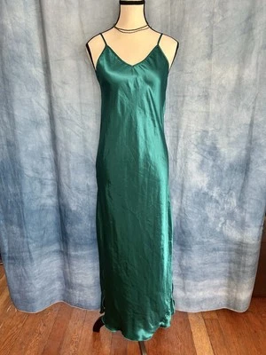 Sexy Vestido Sin Mangas Esmeralda con Abertura Lateral Esmeralda Satinado Esmeralda De Colección Foto 1 de 4