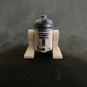 LEGO Star Wars Minifigure R2-D2  - Picture 1 of 1