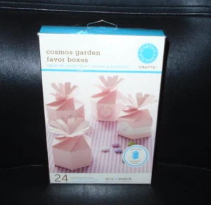 NOS 2007 MARTHA STEWART COSMOS GARDEN FAVOR BOXES IN PINK 24 IN PACK - Picture 1 of 2