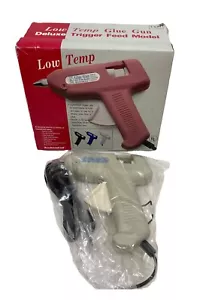 vintage low temp glue gun deluxe trigger feed model E99745 Beachwood LTD - Picture 1 of 3