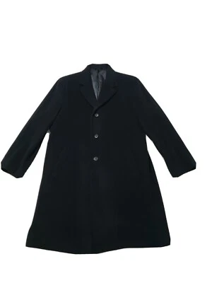 Mens Overcoat Size 46R, Black By Hathaway, 68% Wool, 22% nylon and 10% Cashmere. - Image 1 of 4