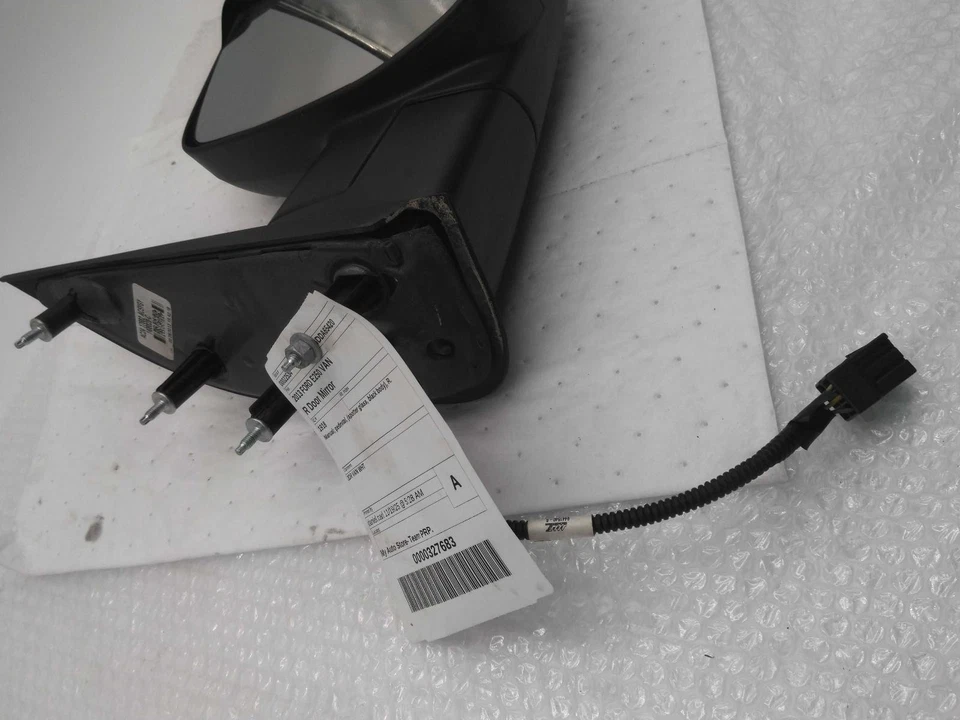 2013 Ford E250 Van Right Door Mirror White OEM Used, Scratched, 157K Miles Foto 1 de 4