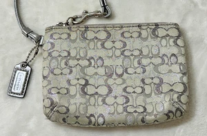 Coach ~ Silber Monogramm "C" Armband ~ WUNDERSCHÖN ~ Bild wird nicht gerecht! ~ EUC! - Bild 1 von 9