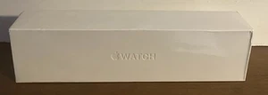 Apple Watch Series 5 44 mm boîtier gris (GPS) (MWVF2LL/A) - Photo 1 sur 2