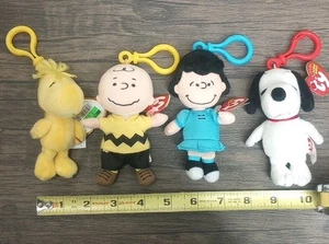 Peanuts Snoopy Ty Beanie Baby Babys Schlüsselanhänger/Schlüsselclips alle mit Etikett! 4er Set - Bild 1 von 5