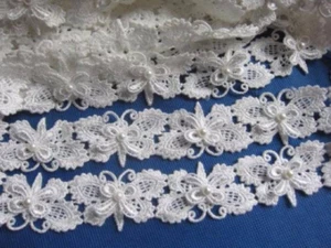 1 1/4 inch wide white ( not snow white) 0.5 yard or 1 yard - Picture 1 of 1